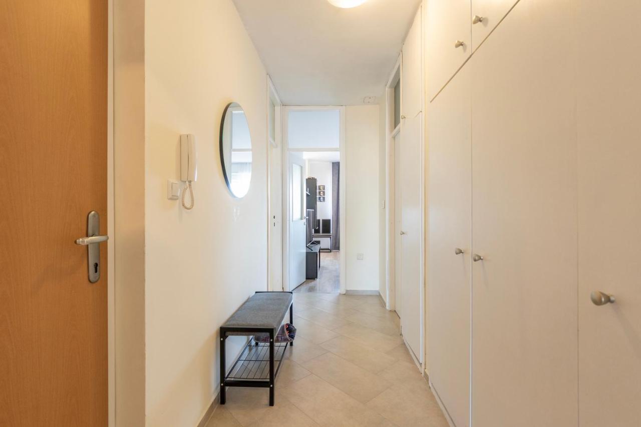 Sunset Apartment *